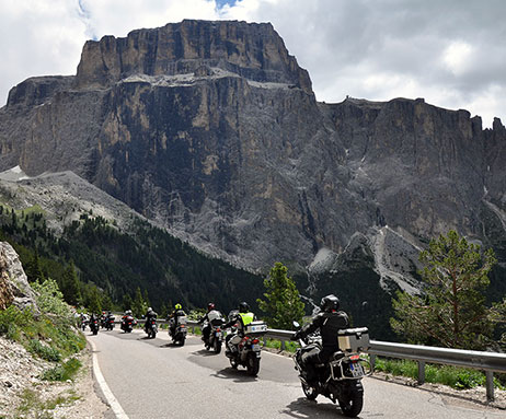Motoradfahren in den Dolomiten